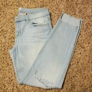 Sneak Peek Destroyed Jeans